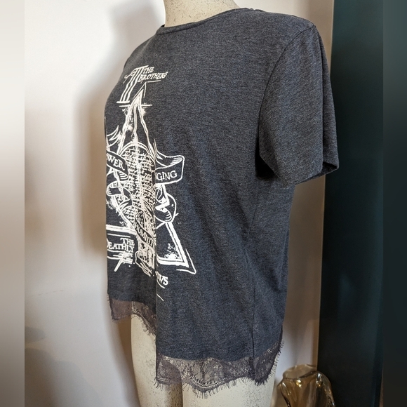 Harry Potter T-Shirt - Three Brothers Deathly Hallows, lace trim. Gray S… - Picture 3 of 9